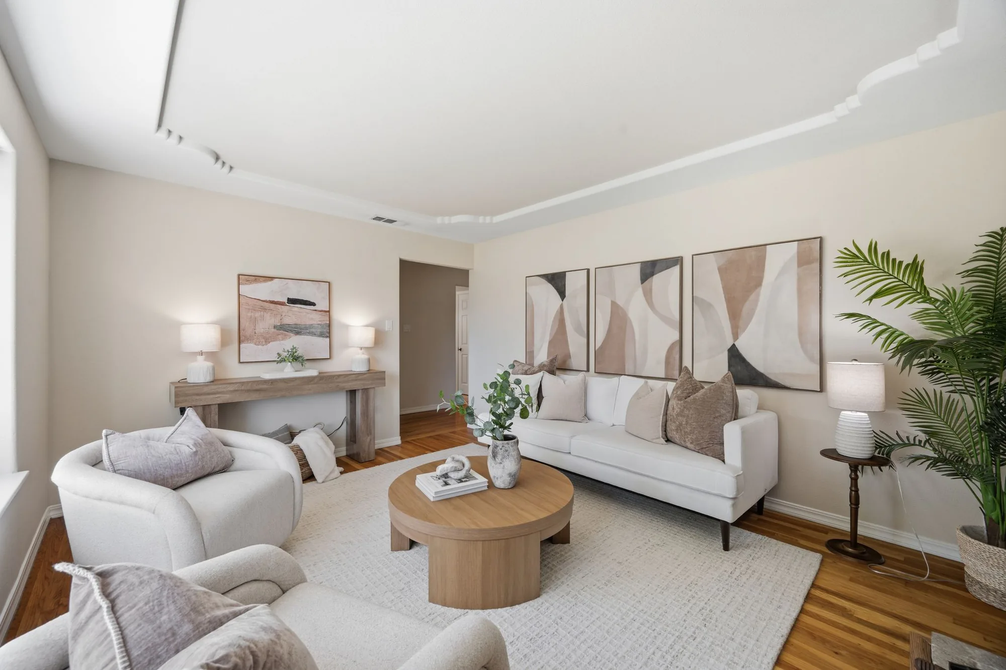 The living room at 567 Yurok Circle, San Jose